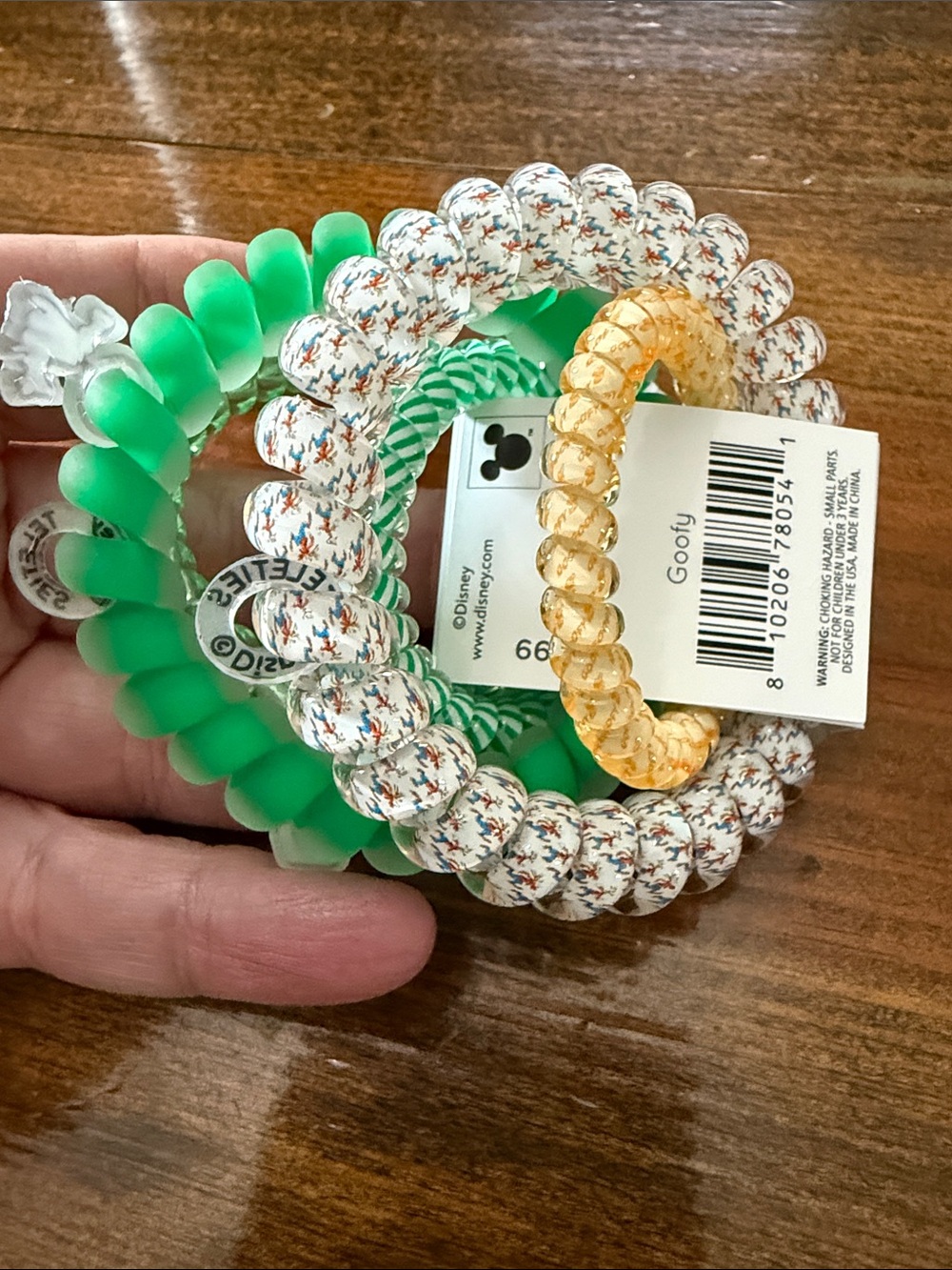 Disney Teleties Goofy Charm Green Spiral Hair Ties - Picture 4 of 7